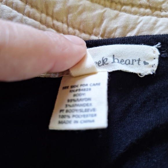 Derek Heart Black Bolero Shrug - Picture 8 of 8